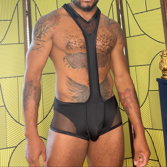 Other - Black singlet